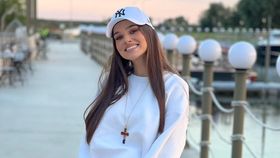 Theo Rose a luat parte la un moment care nu a fost deloc pe placul ei. Ce mesaj a transmis artista pe rețelele de socializare: „Unul dintre ei s-a uitat așa mai insistent”